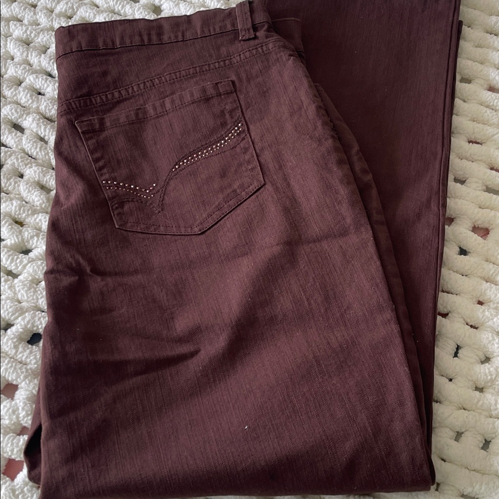 Gloria Vanderbilt chocolate Brown jeans. High rise. “Amanda”. Size 14. No flaws